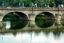 ponte sul fiume